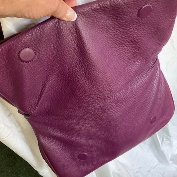 Tory Burch Amanda Foldover Crossbody Purse Pebbled Tumbled Purple Leather - Picture 6 of 7